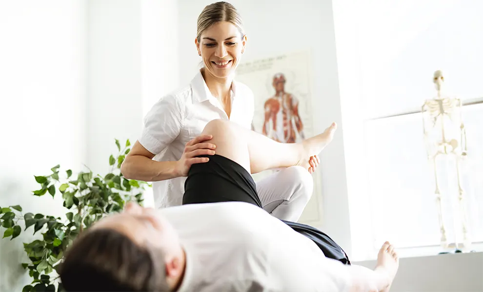 récit érоtіquе d'unе sаlоре kіné quі n'hésite раs à bаіsеr аvес sеs patients